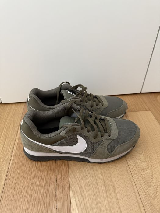 Ténis Nike MD Runner 2 - Tamanho 44