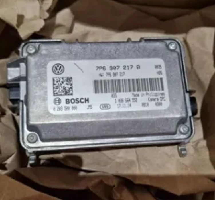 Камера асистентів в дзеркалі ACC: Audi A6 A7 A8, Volkswagen Tuareg