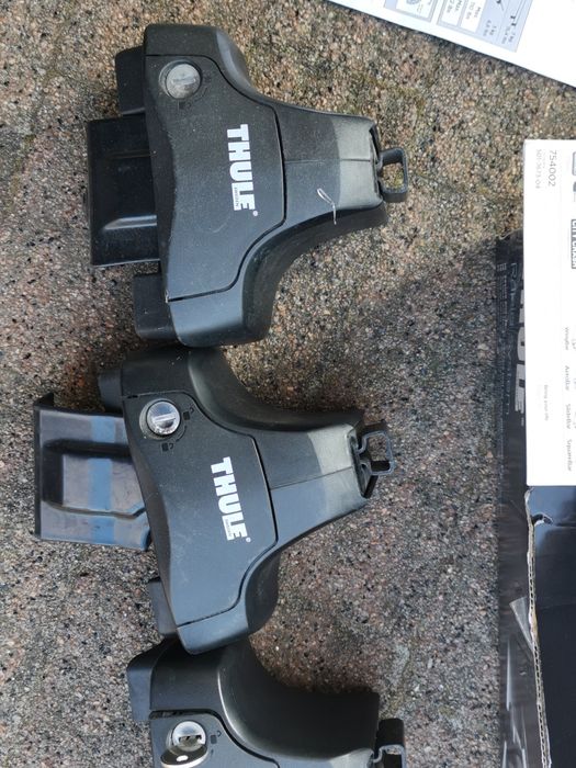 Bagażnik dachowy Thule AeroBar, stopy Thule 754, Kit 1233