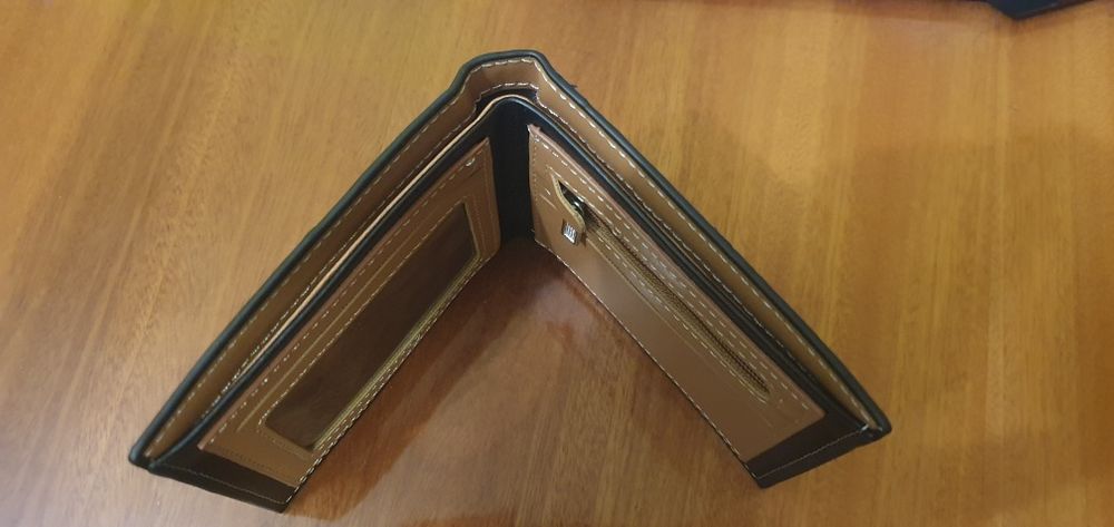 Portfel Ala carbon