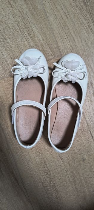 Buty dla dziewczynki