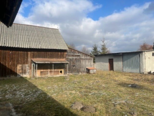 Na sprzedaż gospodarstwo w Kielcach – działka 1700 m² z domem