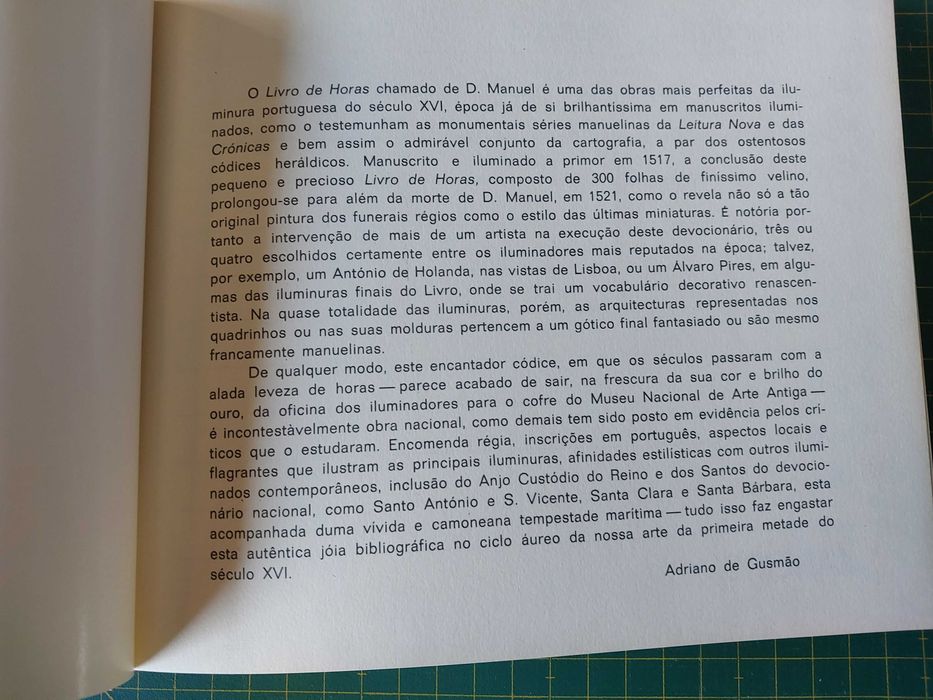 Livro Calendário com capa dura de 1968 com ilustrações