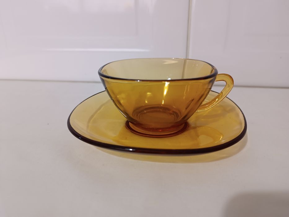 Conjunto 2 Chávena de Chá âmbar.. Antigas. Vareco França