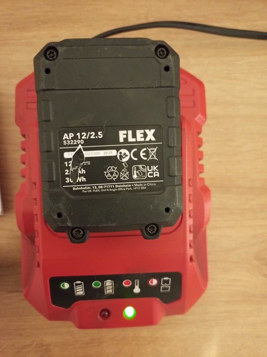 Flex Ładowarka i bateria