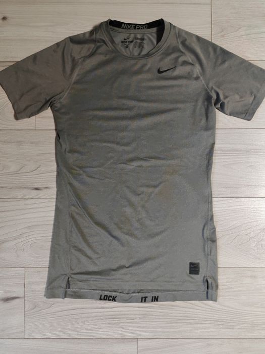 Super model kompresyjnej koszulki Nike Pro Dri-FIT XL nowa