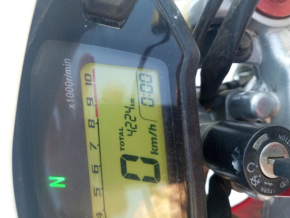 Продам мотоцикл хорнет Дакар 250