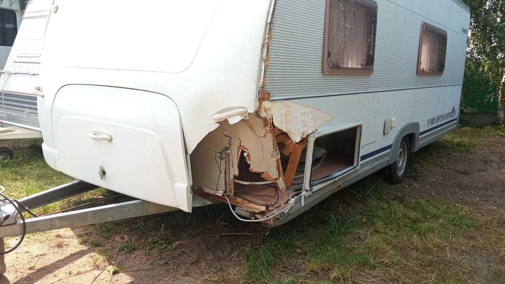 Naprawa kamperów camperów serwis przyczep kempingowych campingowych