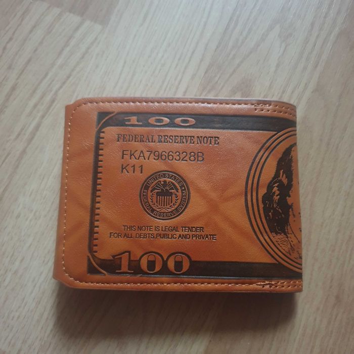 Portfel sto dolarów 100USD 100$