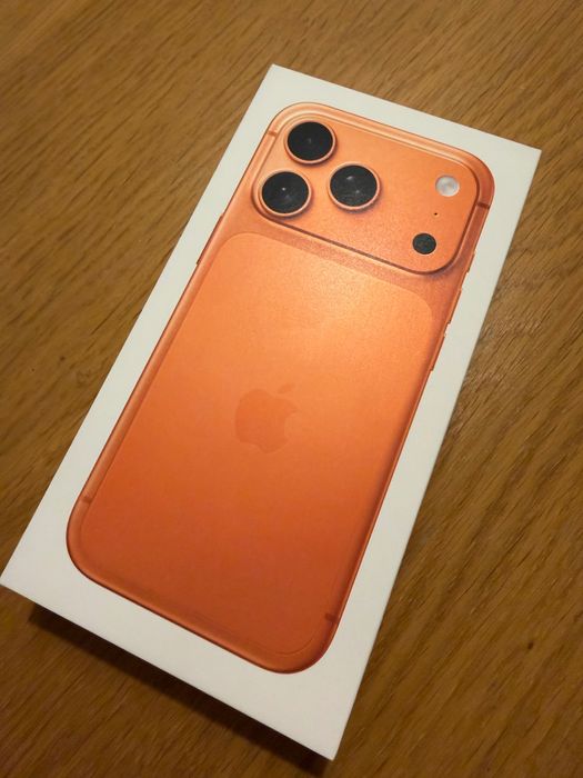 iPhone 17 Pro 256GB Cosmic Orange - nowy, nie używany, nie otwierany
