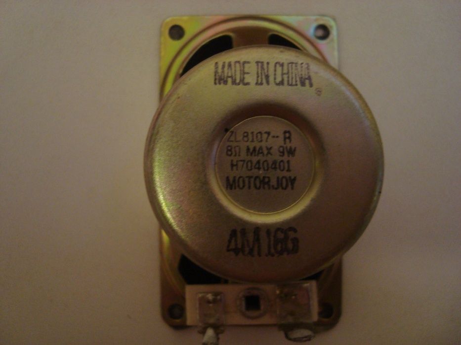colunas audio com potencia de 9 W