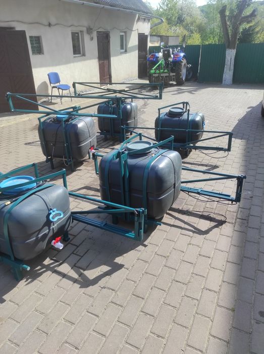 Оприскувач навісний для тракторів і мінітракторів