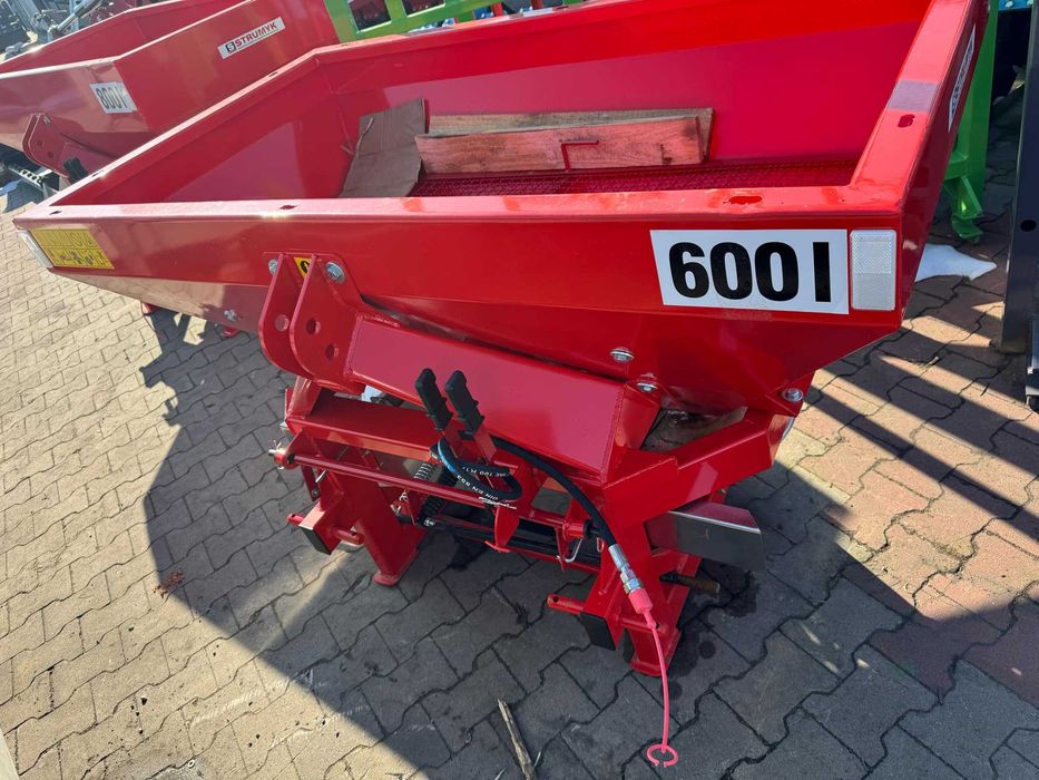 Rozsiewacz Strumyk 400l-1600l Dwu tarczowy Hydraulika GRASS-ROL HIT