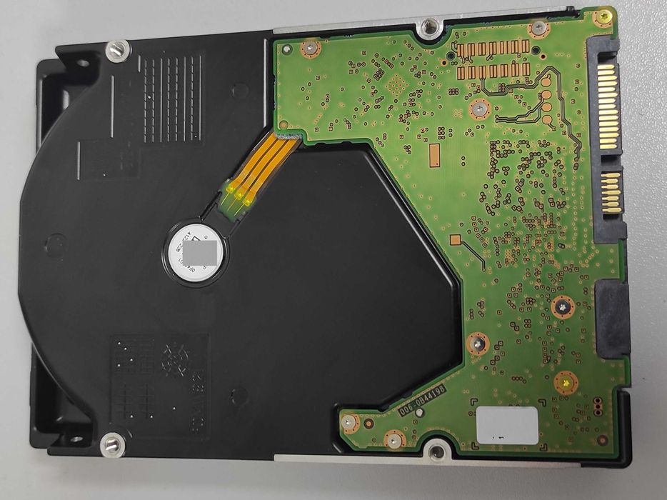 Жорсткий диск 18TB WDC Hitachi HGST (WUH721818ALE6L4) 3.5"