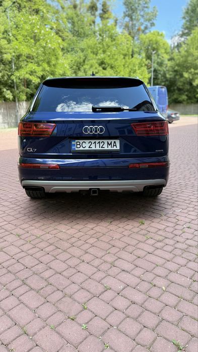 Audi Q7 2019 VIN WA1LAAF7XKD034120 фото оголошення 4 з 24
