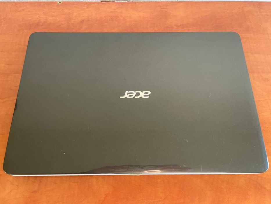 Acer 571G i3/6GB RAM/500HDD