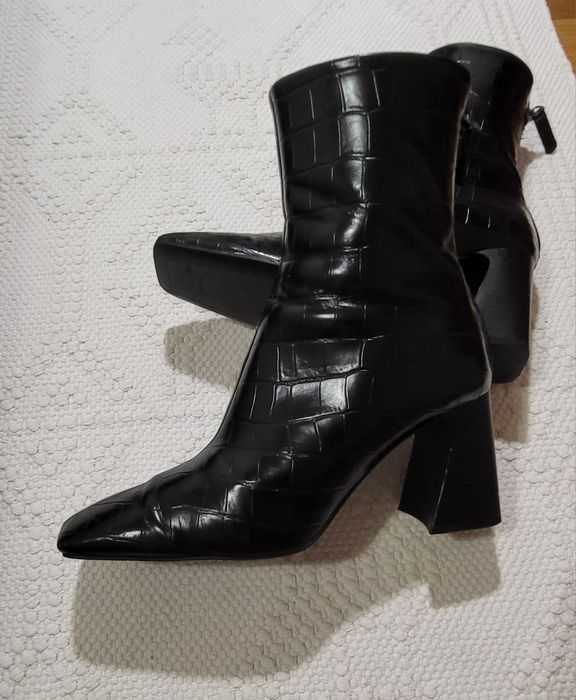 Botins polipele nr.38 - Mango