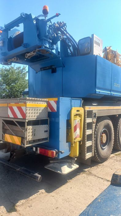 Автомобильный кран 220 тонн. TADANO ATF220G-5