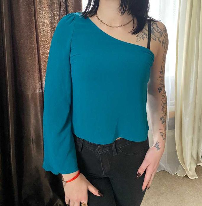 Блуза на одне плече Warehouse