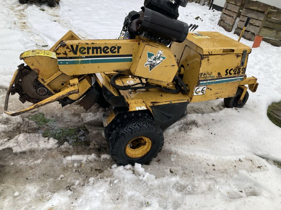 Sprzedam frezarkę do pni Vermeer SC252