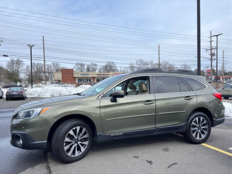 Subaru Outback Limited      2017