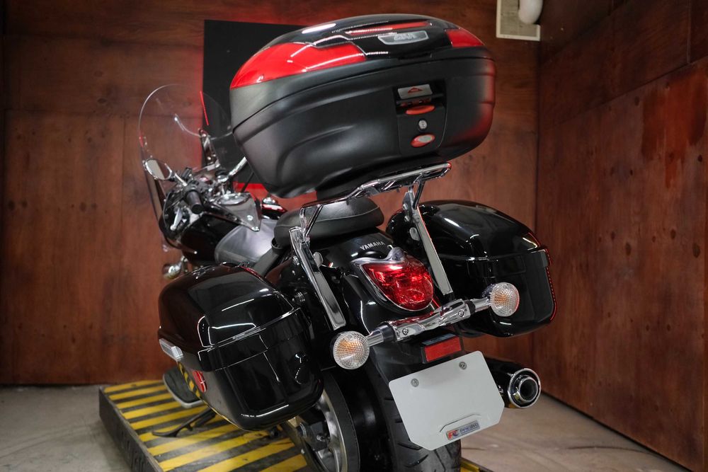 Yamaha XVS 950 A Midnight Star із Японії