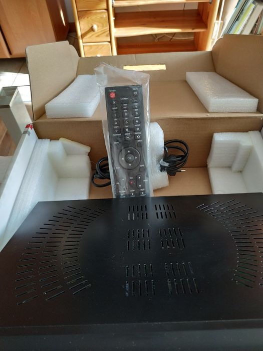 Amico hd8840 z podwójnym tunerem dvb-t2/c