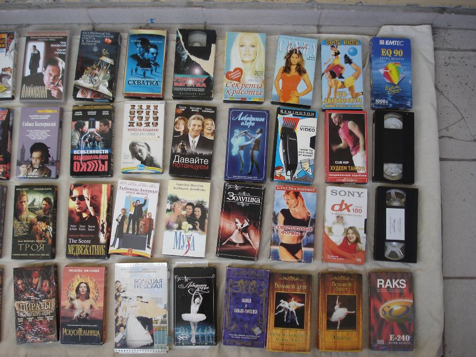 Видеокассеты JVC, SONY, TDK и другие с записями, 133 шт+3 чистых