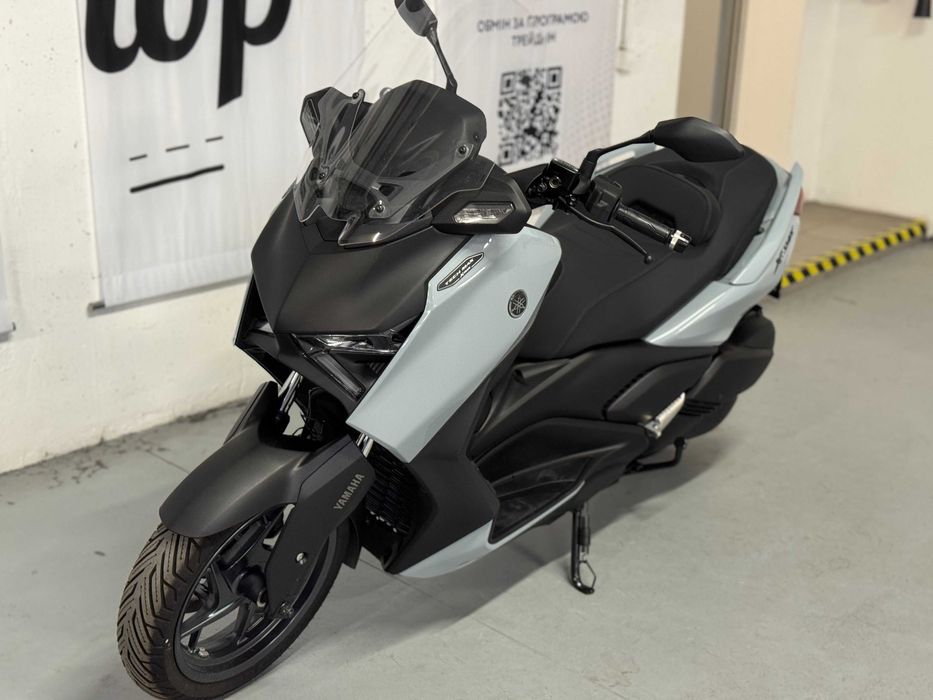 Yamaha X-Max Tech MAX 2025