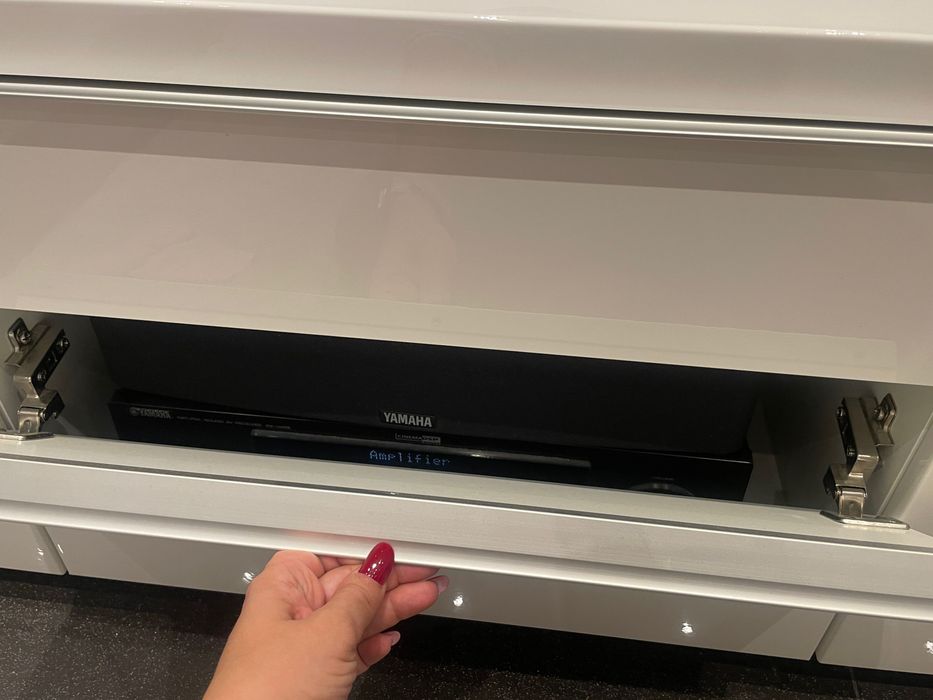 Móvel TV BESTÅ BURS - Ikea (como novo)