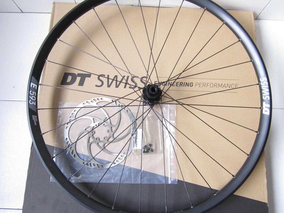 Roda DT Swiss 29" Traseira ,30mm larg.interna.Boost 148x12mm