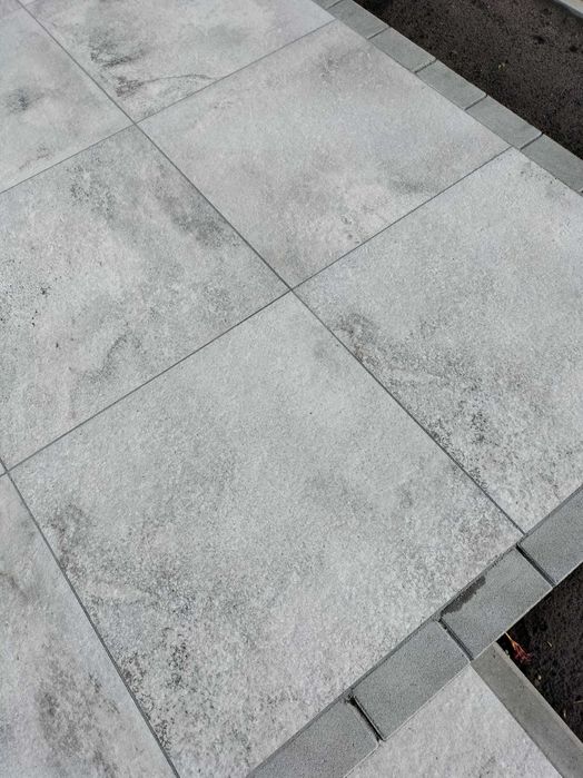 PŁYTY TARASOWE GRESOWE Porfido Motion Grey 60x60x2 cm (ok 10m2)