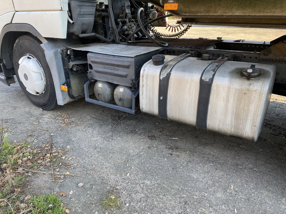 Продам Volvo fh12 2003 зерновоз самоскид