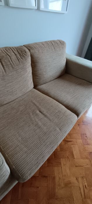 Sofá 190 veludo beige