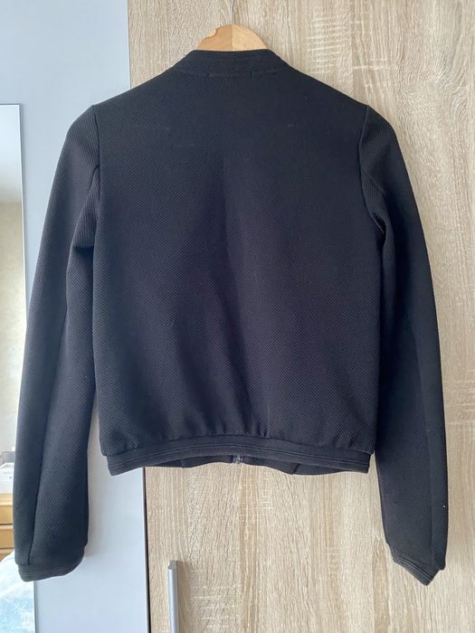 Damska czarna bluza rozpinana S.Oliver r. XS