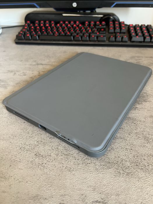 Capa teclado para ipad air M1+ caneta.