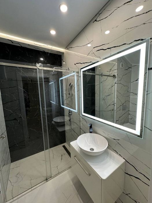 Подобово Vip 2-к.квартира. Центр мiста.