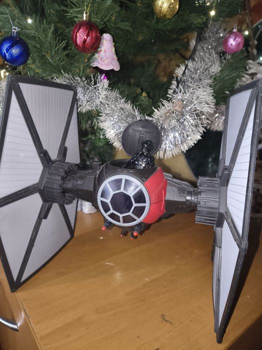 TIE Fighter космолёт истребитель
