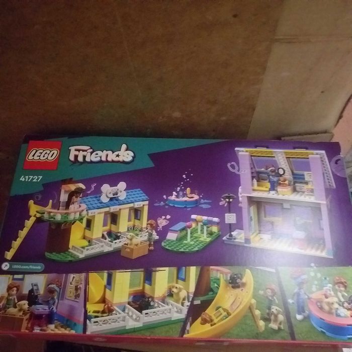Lego Friends "Centrum ratownicze dla piesków "