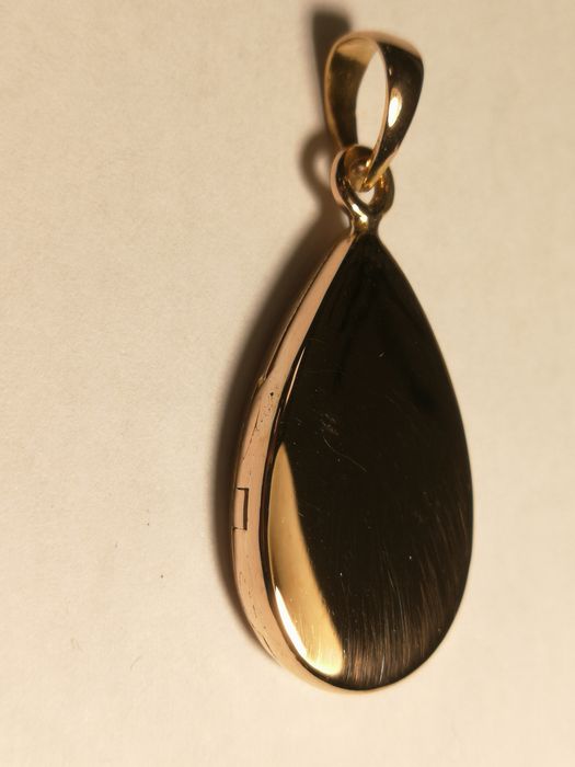 Pendente em ouro 19,2k forma de gota 4,07g