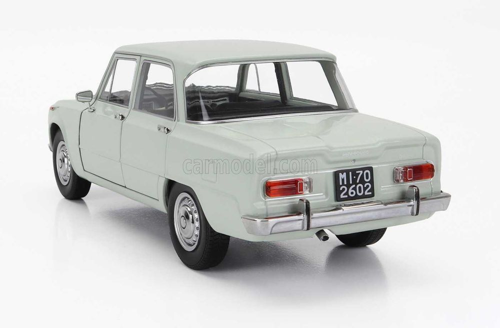 1:18 Mitica Alfa Romeo Giulia 1.6 Ti 1962 very light green