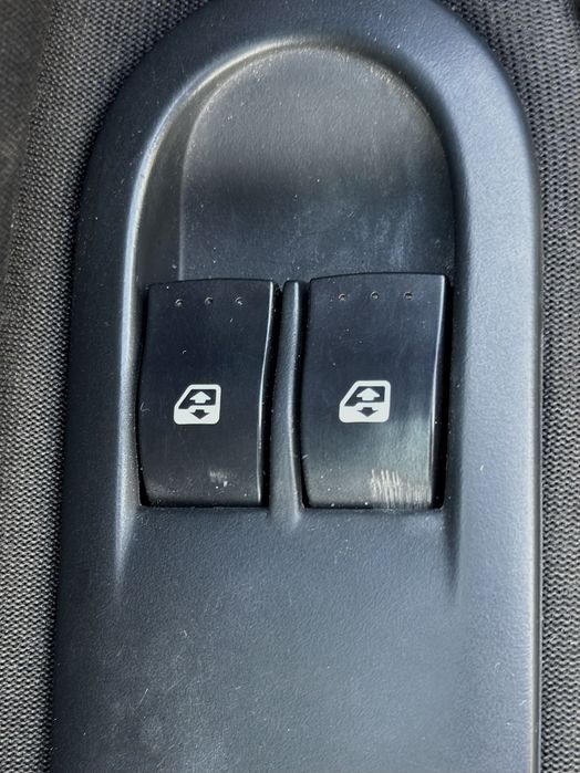 Автомобіль Reno Megan 2