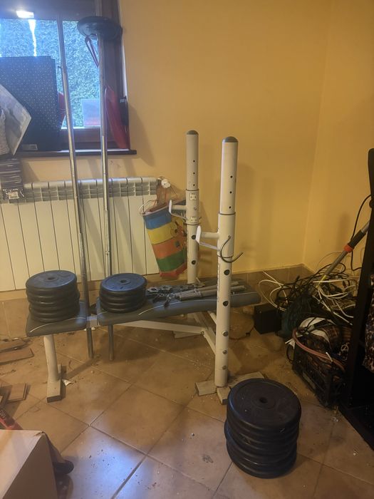 Zestaw do ćwiczeń – ławka + 2 gryfy + obciążenia