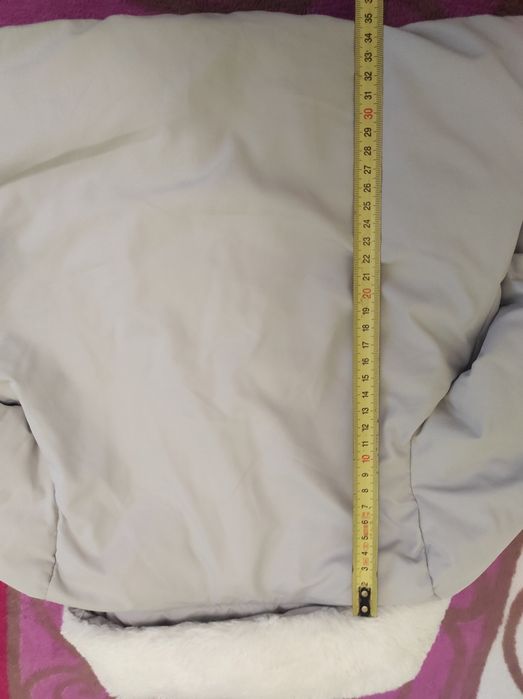 Продам тепленьку куртку для дівчинки 86р