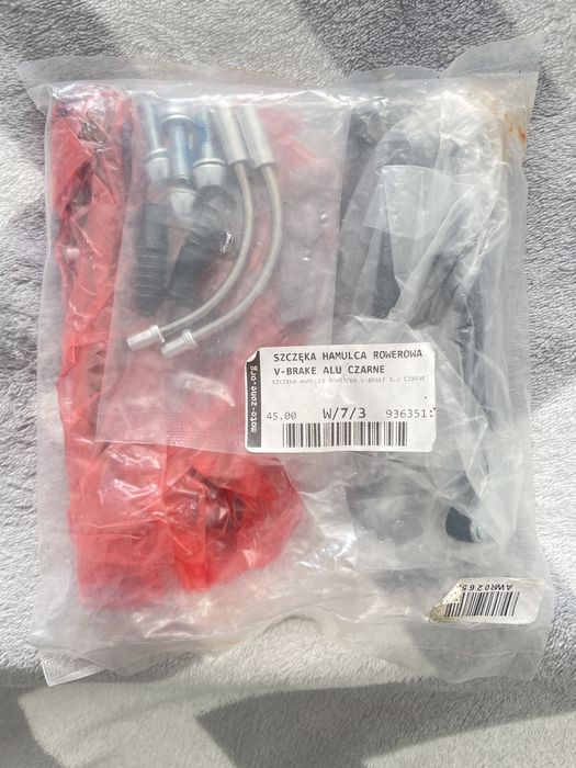 Szczęki hamulca V-brake rowerowe aluminiowe przód + tył czarne