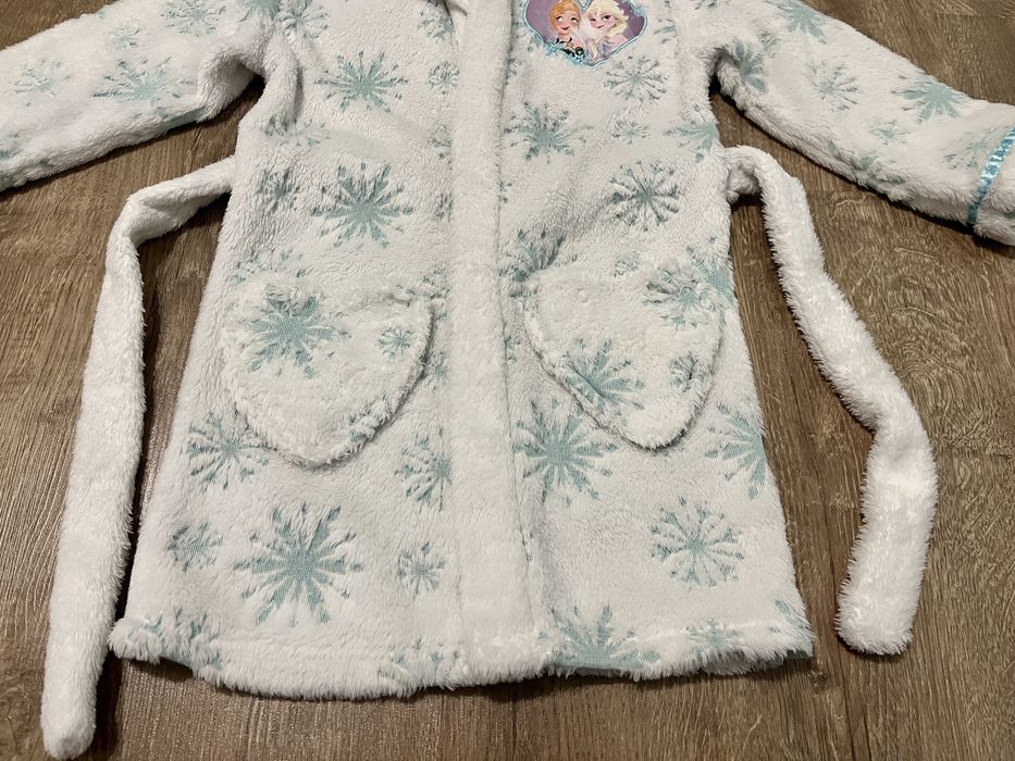 Халатик «Крижане серце» з Ельзою