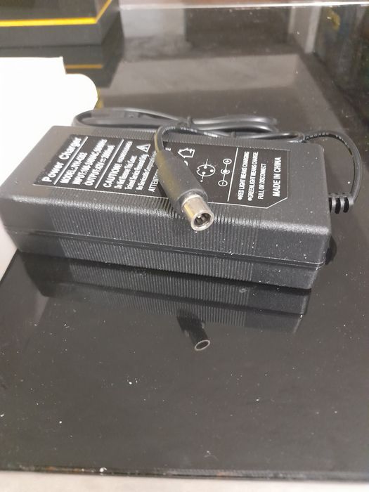 Carregador de ninebot charger trotinete