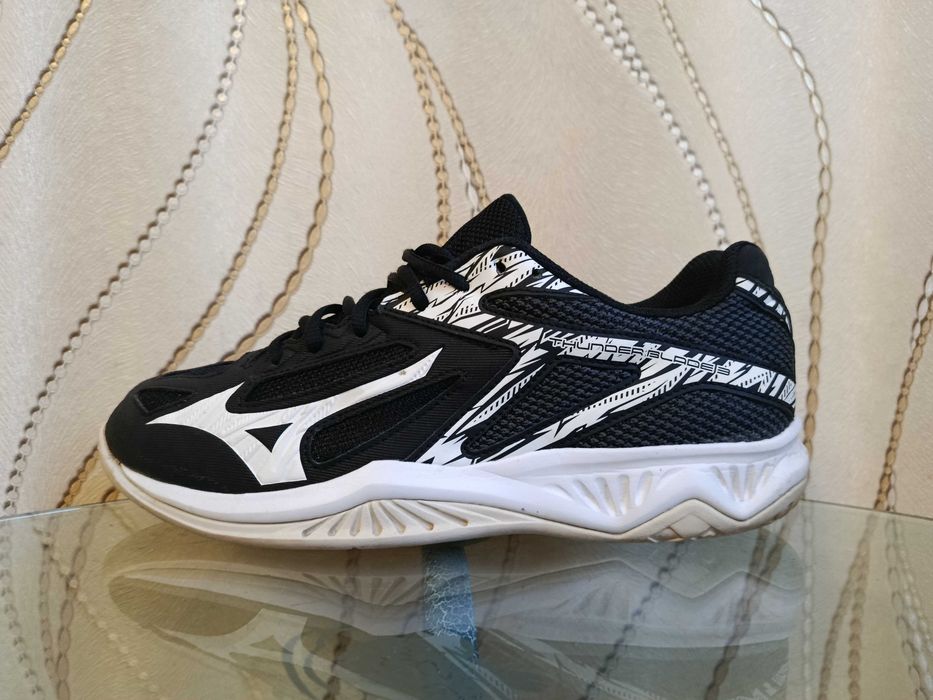 Кроссовки Mizuno Оригинал стелька 26,5 см