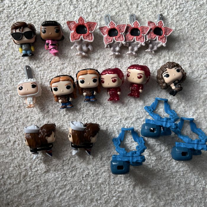 Stranger Things kinder joy