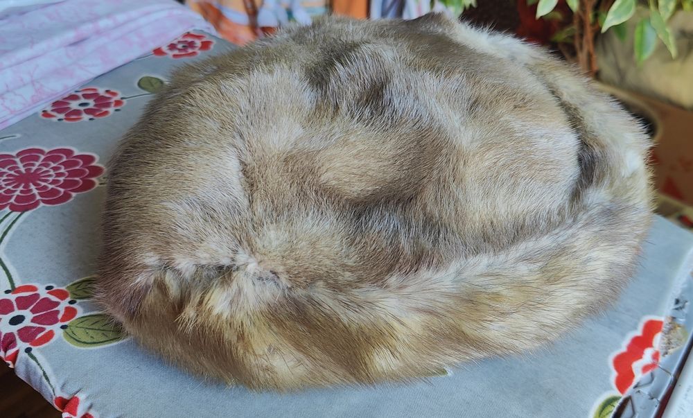 Шапка норкова жіноча